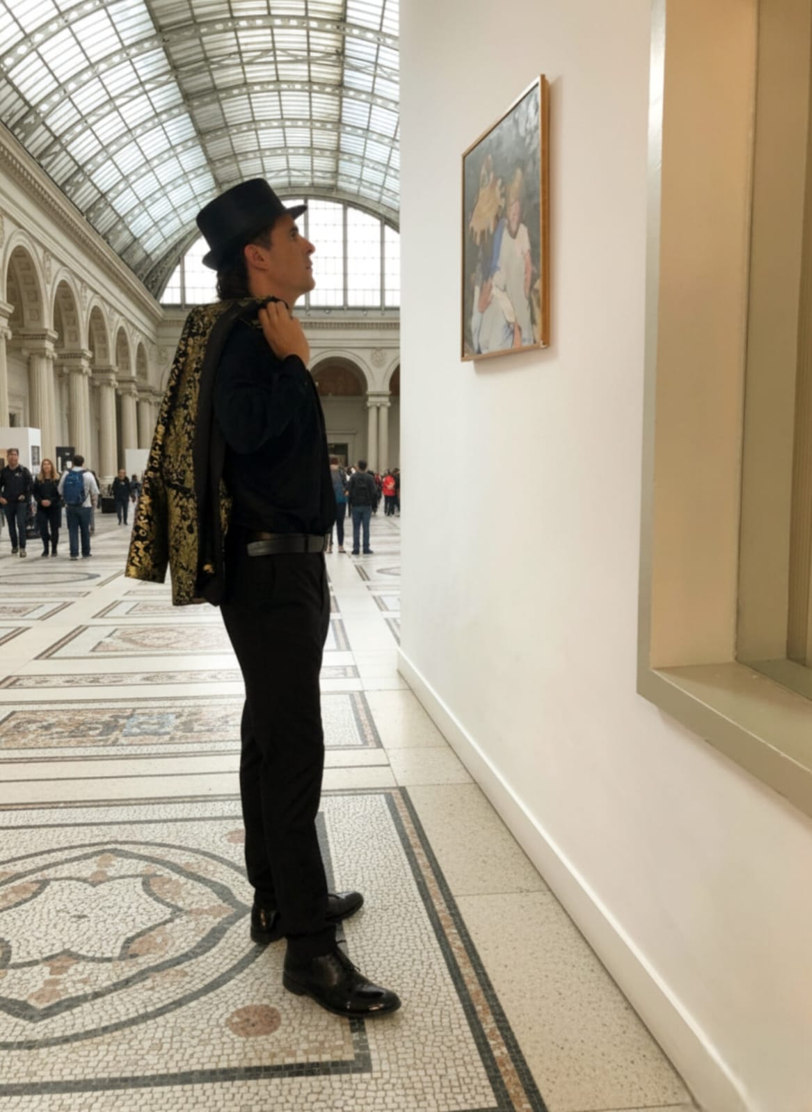 Anwar Magic sur la scène de l'Apollo Theatre à Londres